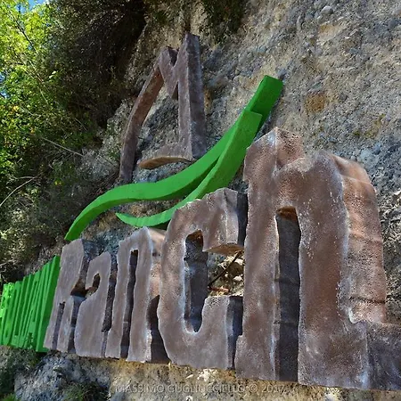 Farm stay Holiday Ranch *